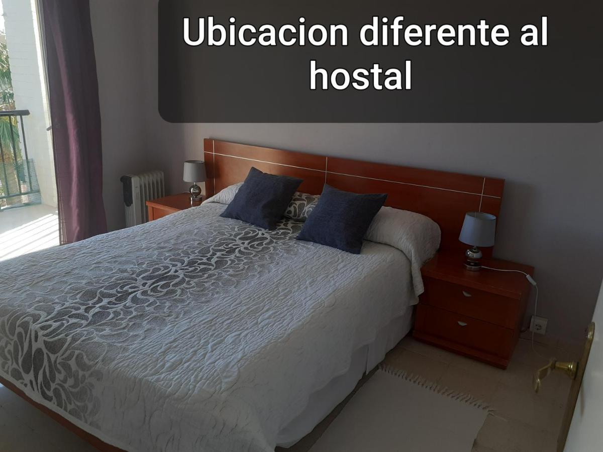 Hostal Oasis Denia Bagian luar foto