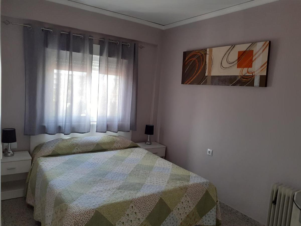 Hostal Oasis Denia Bagian luar foto