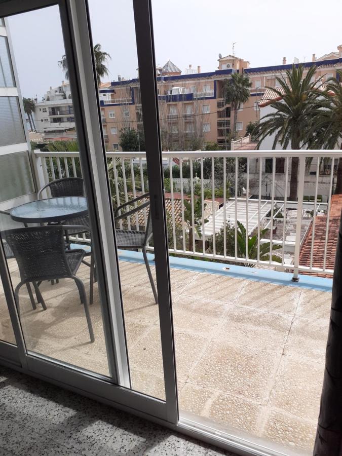 Hostal Oasis Denia Bagian luar foto